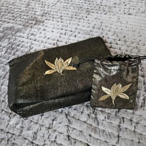 Sublimage Pouch Set By Chanel Beaute In Elegant Black and Gold